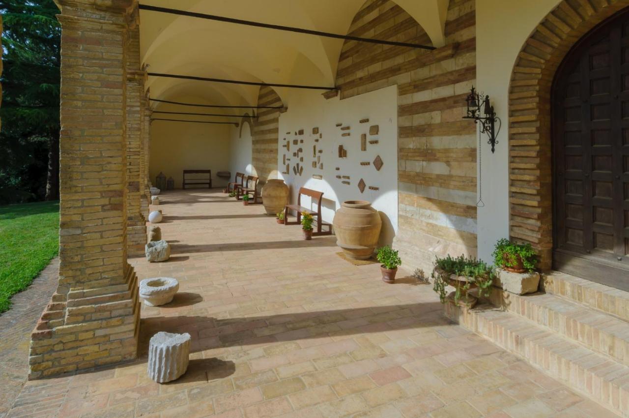 Convento Di San Francesco Mondaino Bed and Breakfast Buitenkant foto