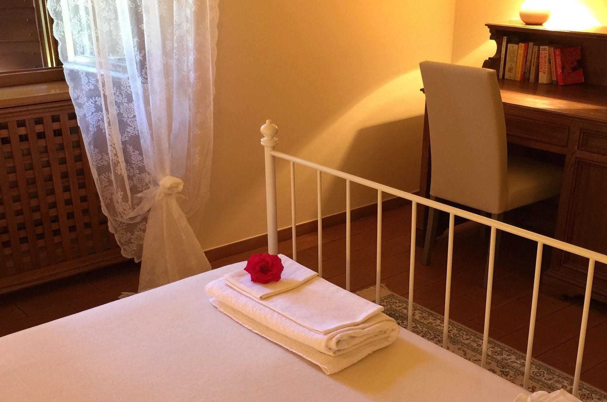 Convento Di San Francesco Mondaino Bed and Breakfast Buitenkant foto