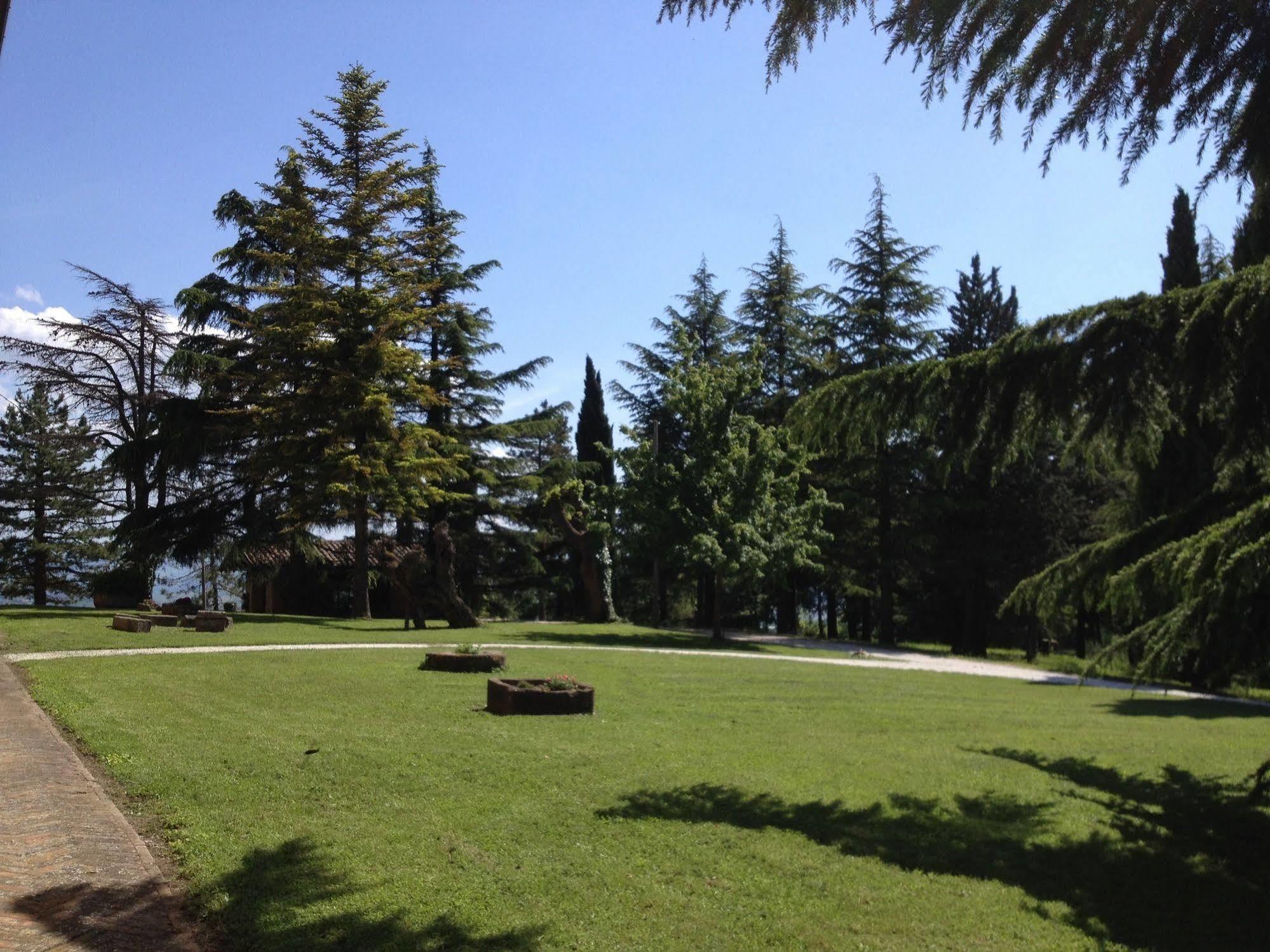 Convento Di San Francesco Mondaino Bed and Breakfast Buitenkant foto
