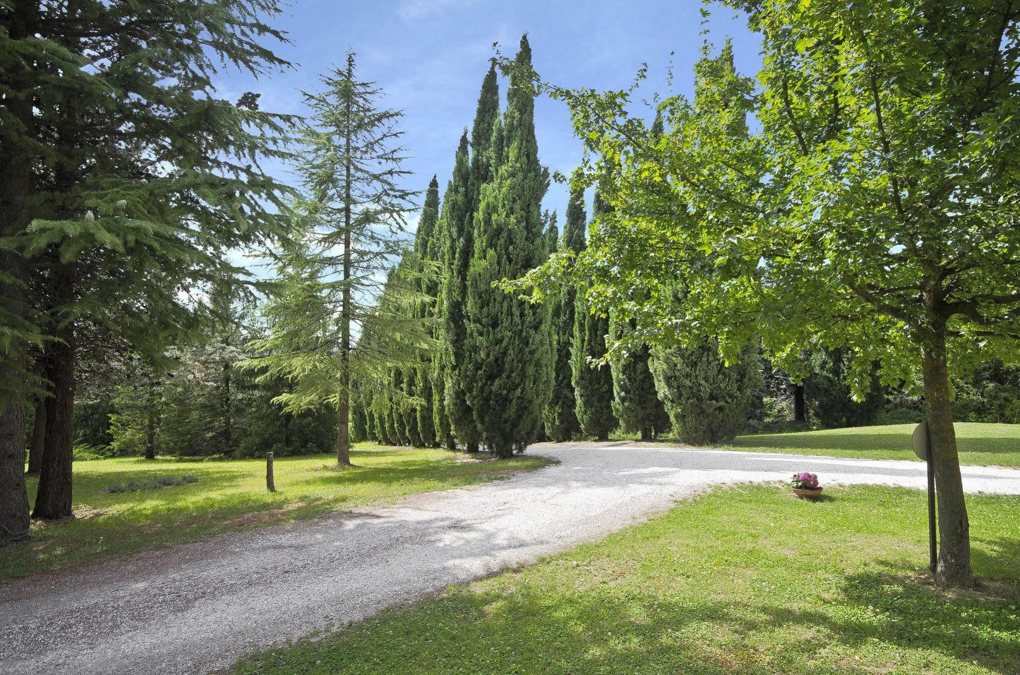 Convento Di San Francesco Mondaino Bed and Breakfast Buitenkant foto